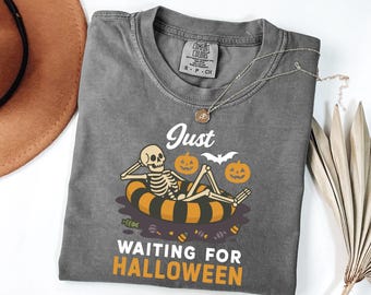 Comfort Colors© Skeleton Beach Vibes Shirt, Summerween Ghost Shirt, Summer Vibes Tshirt,  Summer Tees for Halloween Lover, Hot Ghoul Summer
