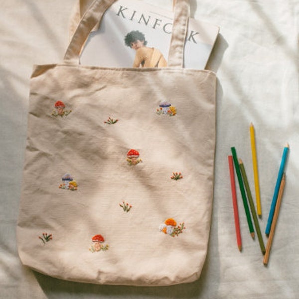 Mushroom hand-embroidered Tote Bag, Eco-friendly Canvas Bag, Canvas Tote Bag, Cute Tote Bag Aesthetic, Ethnic tote bags - shopping bag
