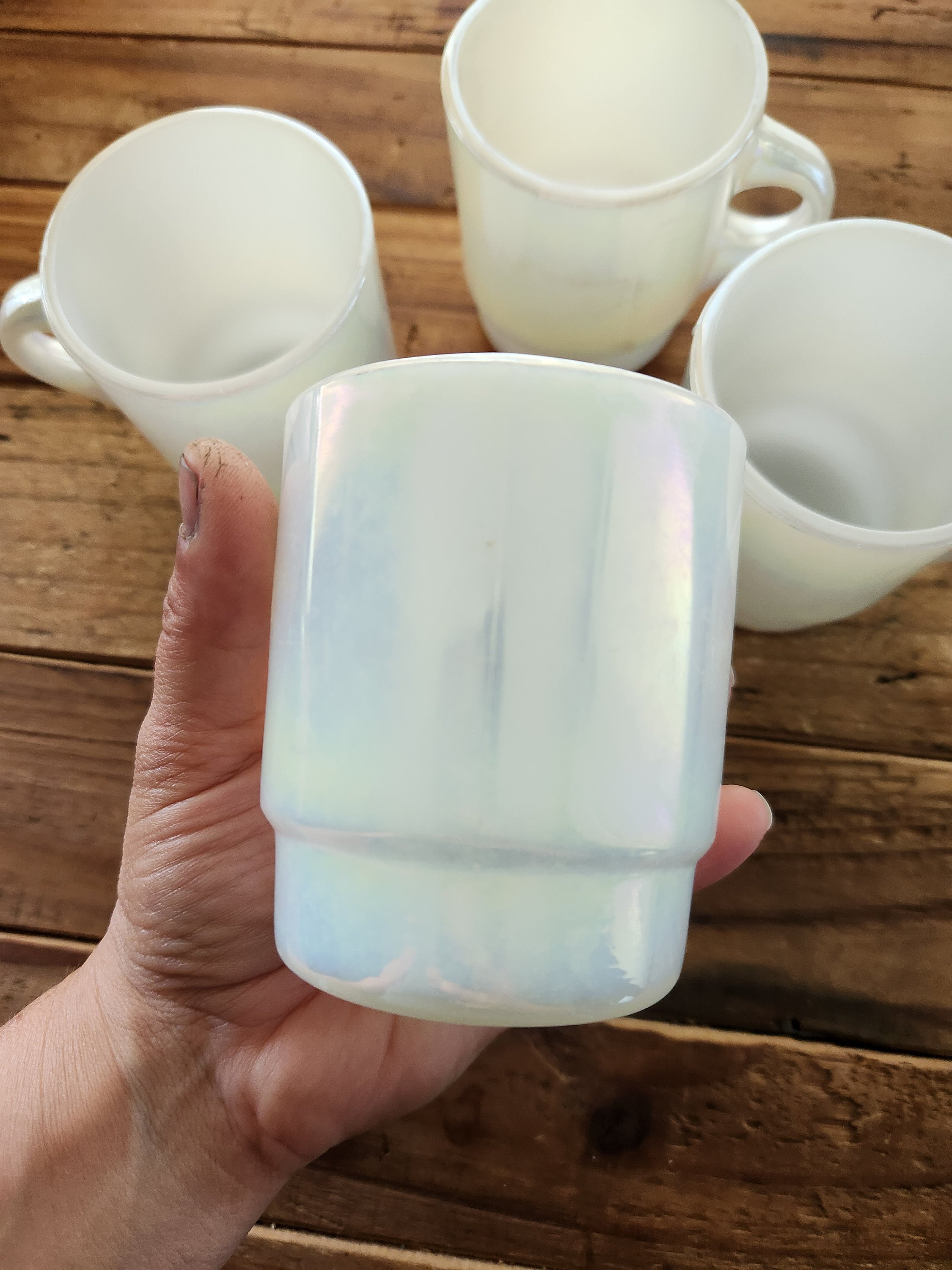 Vintage Set of 4 White Pearl Iridescent Glass Anchor Hocking Fire 
