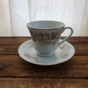 Vintage Porcelain Floral Gold Trimmed Tea Cup & Saucer Set, Chinese