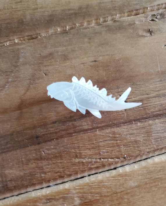 Mother of Pearl Carved Fish Pin