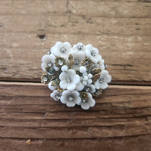 Vintage Eugene White Dogwood Flower Rhinestone Gold Tone Brooch Pin