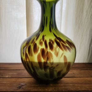 Vintage Boho Green Tortoise Shell Hand Blown Glass Centerpiece Vase