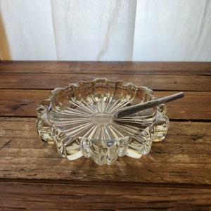 Vintage Boho Flower Mandala Hazel Atlas Clear Glass Ash Tray