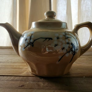Vintage Chinese Porcelain Peach Colored Lusterware Floral Tea Pot
