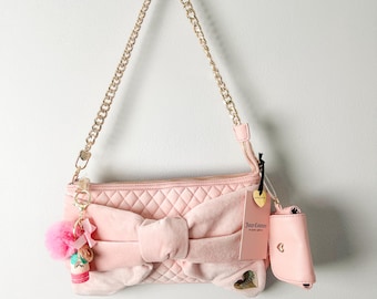 The Blush Hour Drop – Bag + Matching Vibes Bundle – Juicy Couture Quilted Clutch