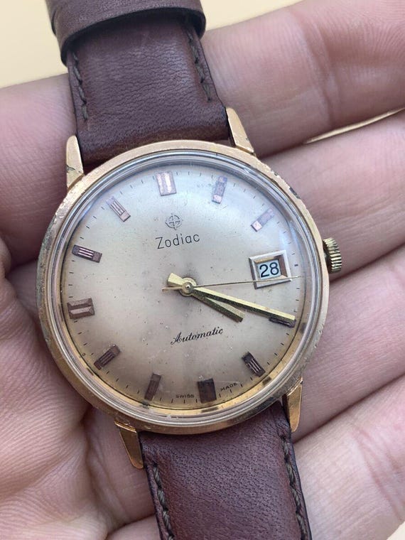 Vintage Zodiac Swiss Made Automatic Watch Date Display Men's