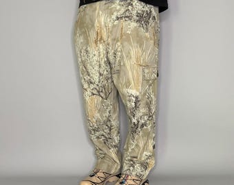 Vintage 90s Cabelas Camo Pants 42x28 Baggy Wide Leg Fit Woodland