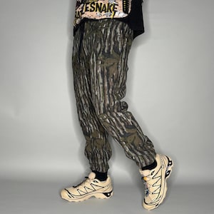Vintage Hunting Camo Sweatpants Fleece Joggers Tree Bark Woodland 90s