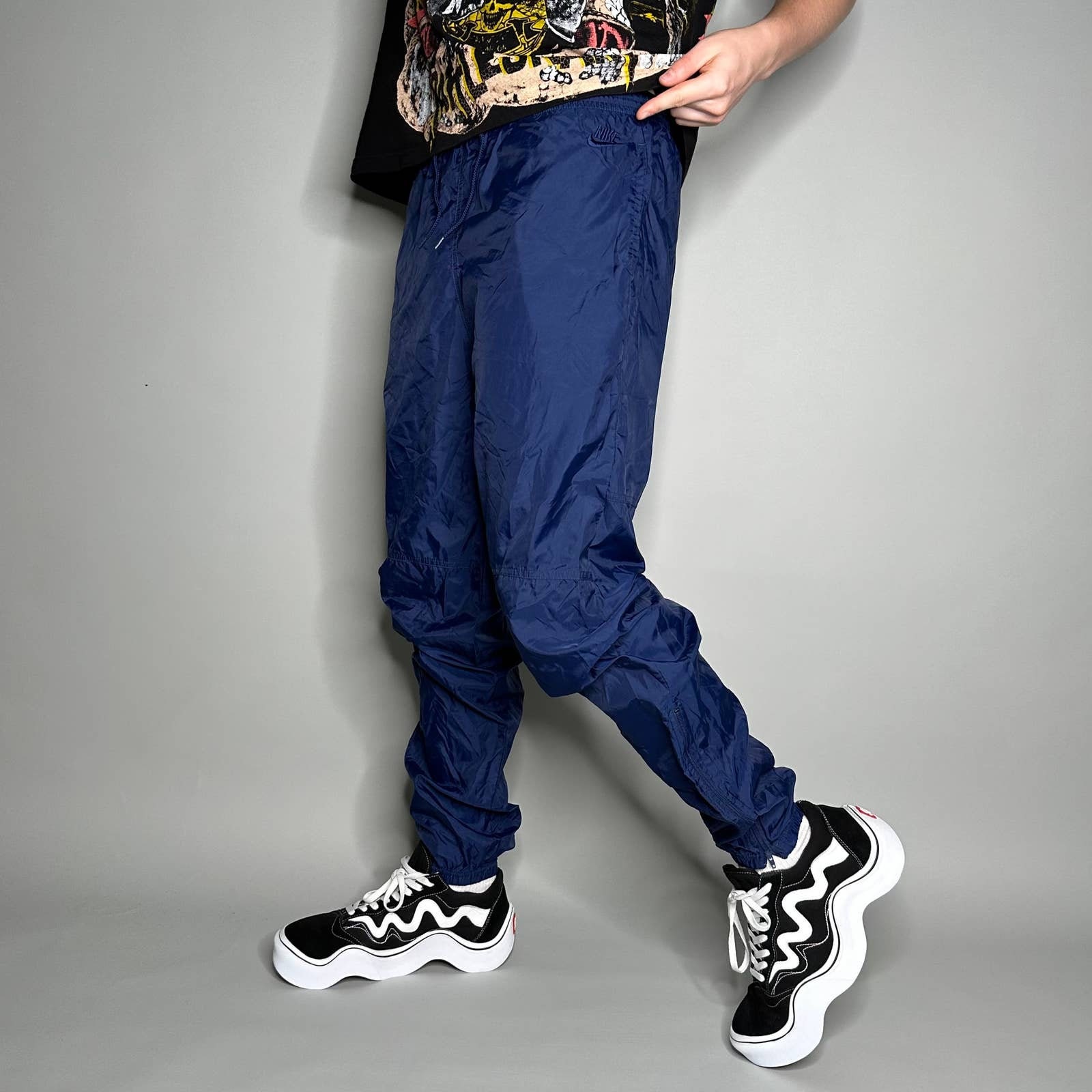 Nylon jogging pants best sale mens