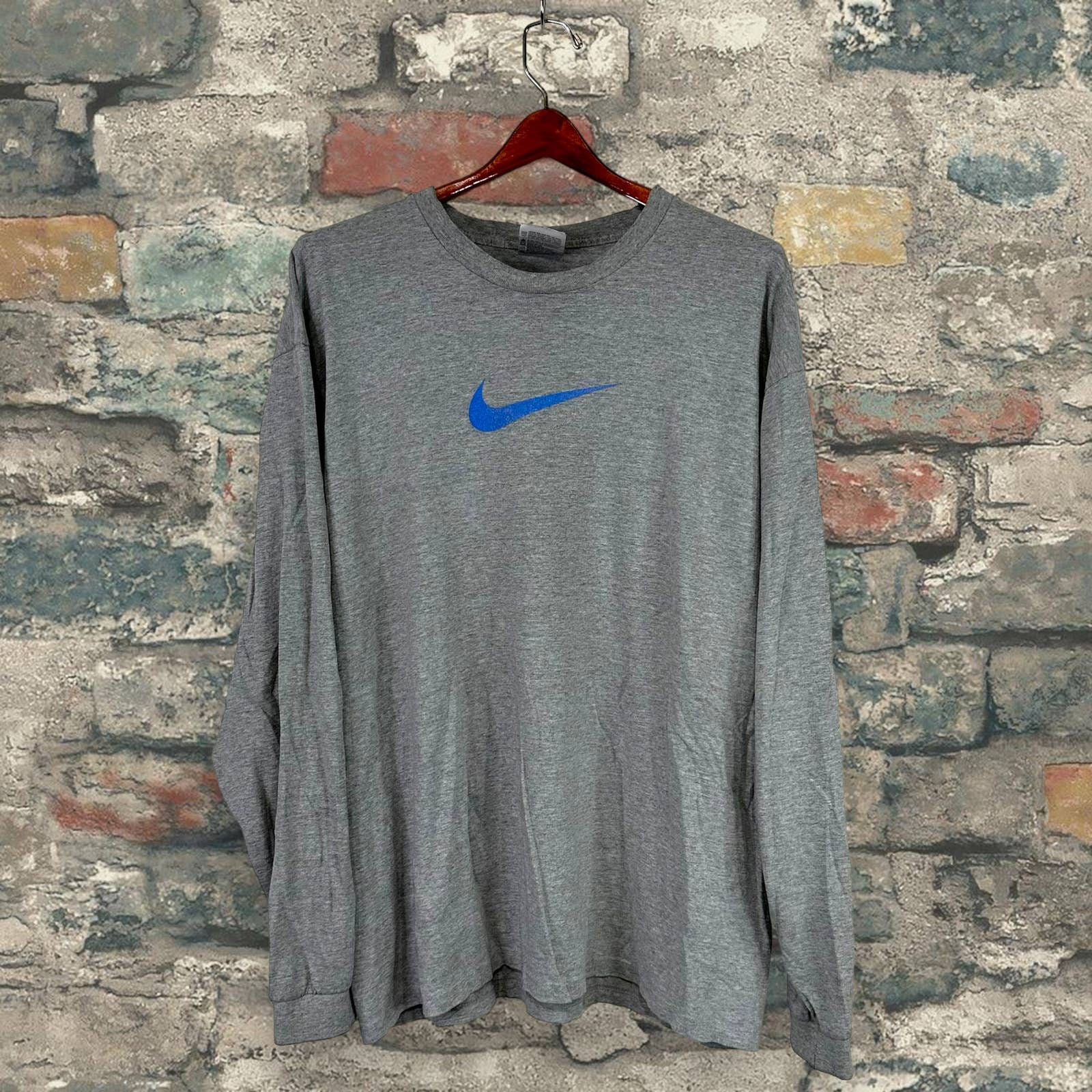 VINTAGE NIKE BASKETBALL CENTER SWOOSH 90s Silver TAG T SHIRT large polyester