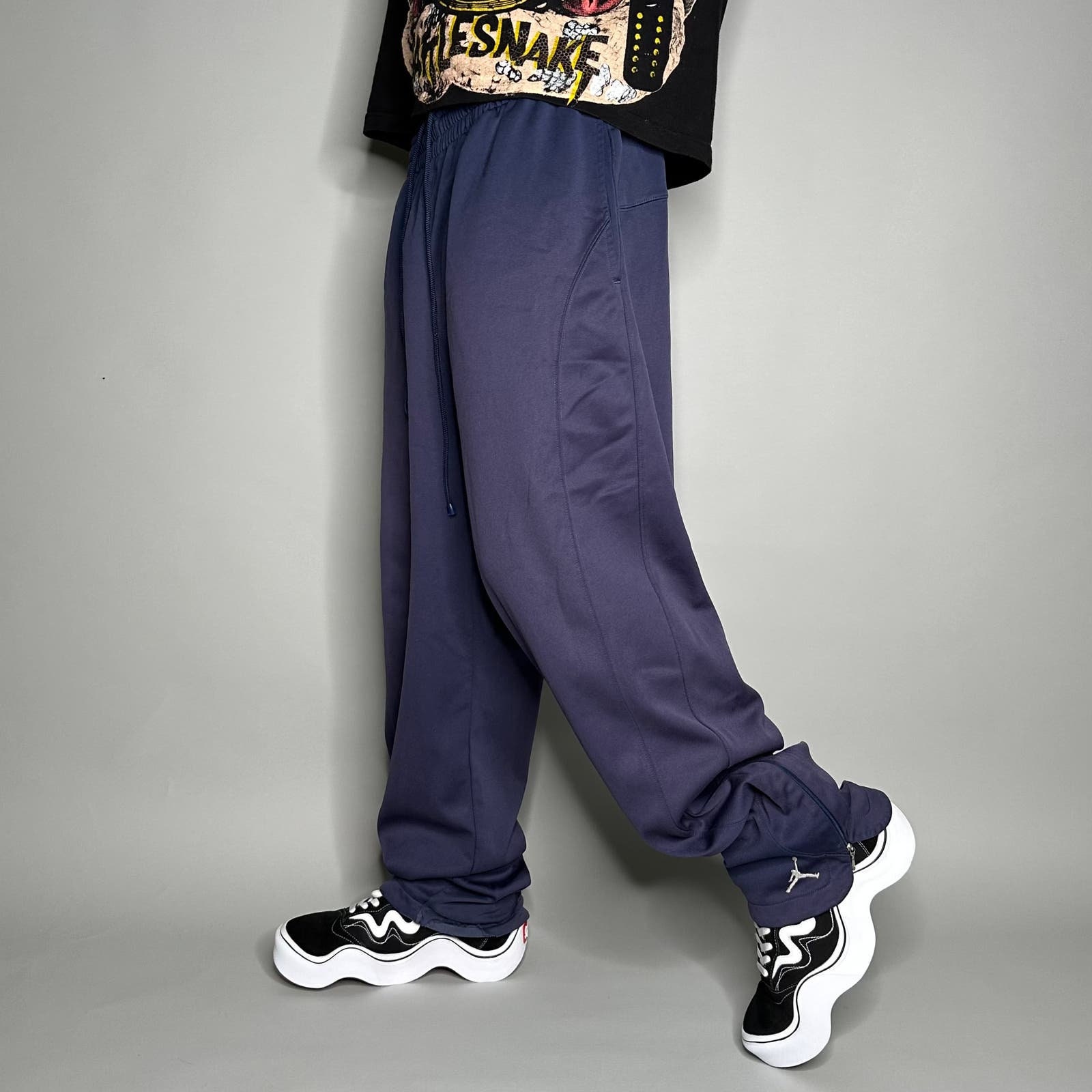 Vintage Jordan Sweatpants Navy Blue Polyester Grey Ankle Jumpman Baggy Fit Silver Tag has Ankle Zippers Y2K