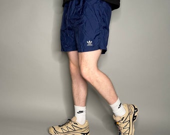 Adidas vintage Shorts Homme M bleu marine en nylon blanc trèfle course des années 90