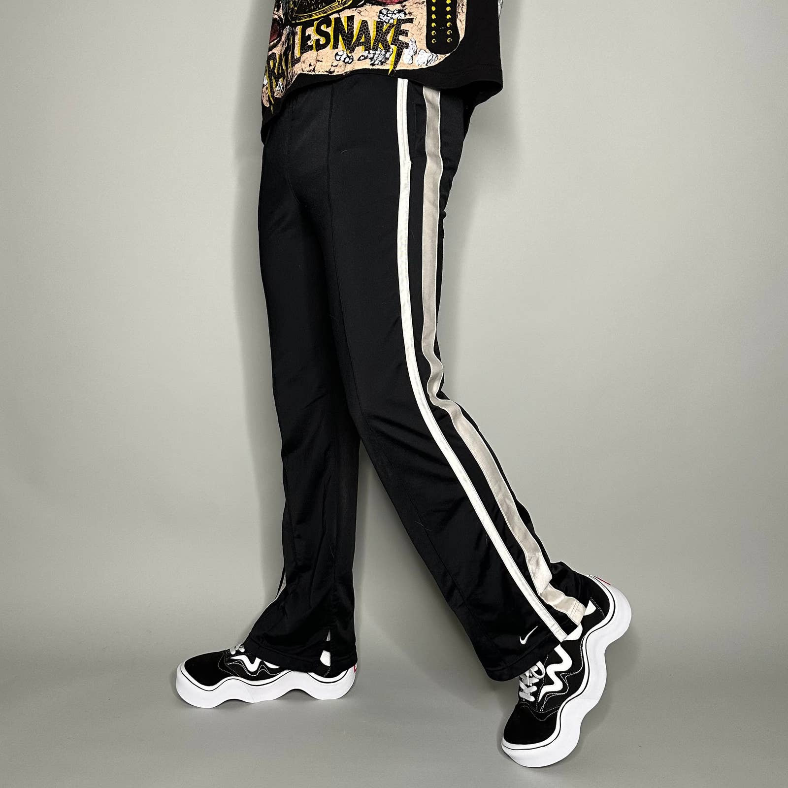 old vintage NIKE ナイロンパンツ パイソン柄 y2k - メルカリ