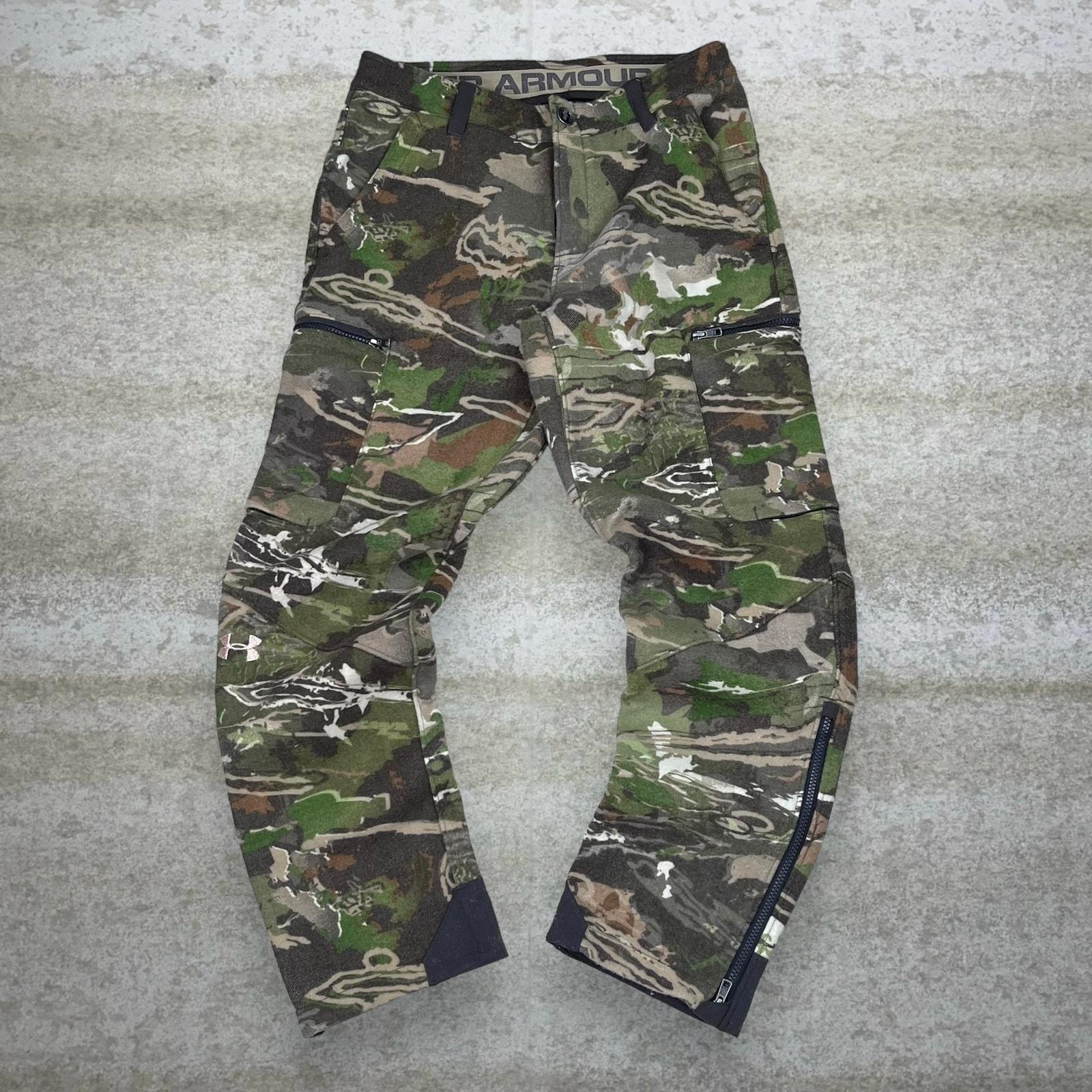 Pantaloni under armour larghi sale