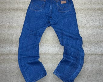 Vintage Y2K Wrangler Jeans 40x34 Relaxed Fit Dark Wash Denim Leather Logo