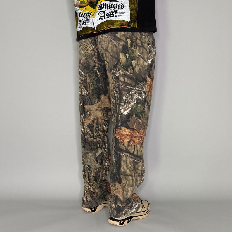 Vintage 90s Mossy Oak Jeans Hunting Camo 38x32 Baggy Wide Leg Woodland image 4