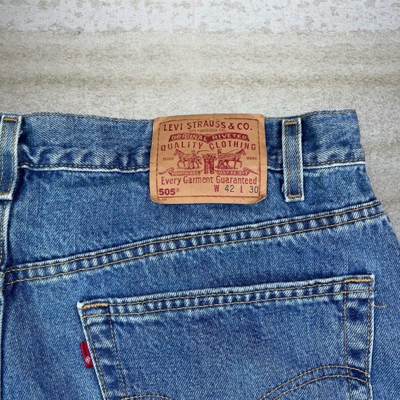 Vintage Levis Jeans 505 Regular Straight Fit Made… - image 4