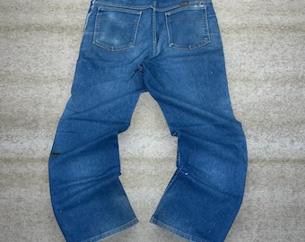 Vintage Y2K Wrangler Jeans 34x28 Relaxed Fit Medium Wash Denim