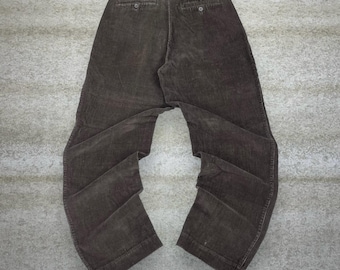 Pantalones de pana Van Heusen vintage de los años 90, 36 x 34, holgados, color marrón chocolate, con pliegues en la parte delantera.
