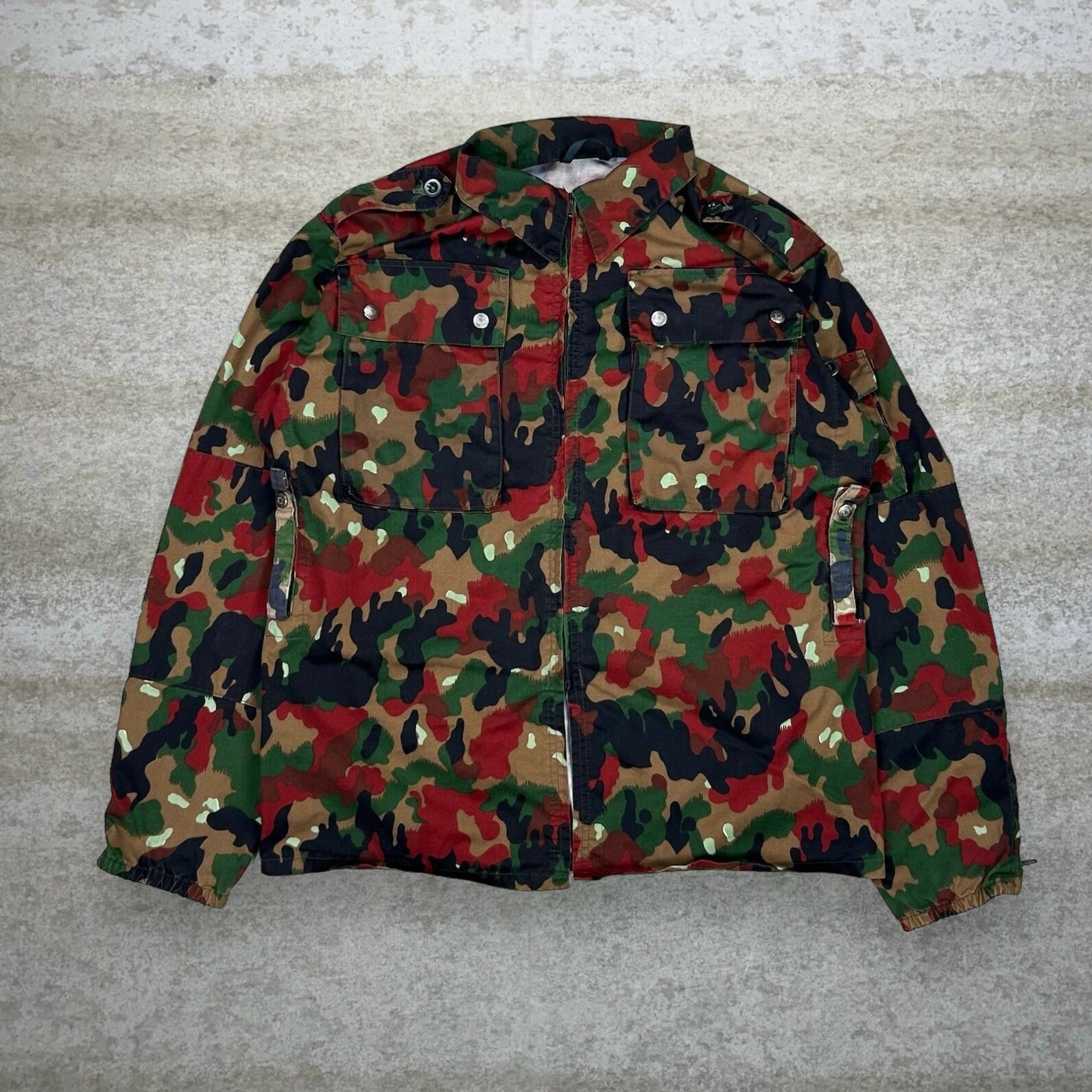 Vintage Swiss Military Camo Jacket Mens M Insane Pattern Red Vintage Swiss Military Camo Jacket Mens M Insane Pattern Red