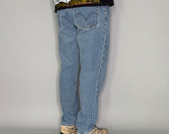 Jean Levis 550 vintage des années 90 32 x 30 coupe décontractée, délavage clair