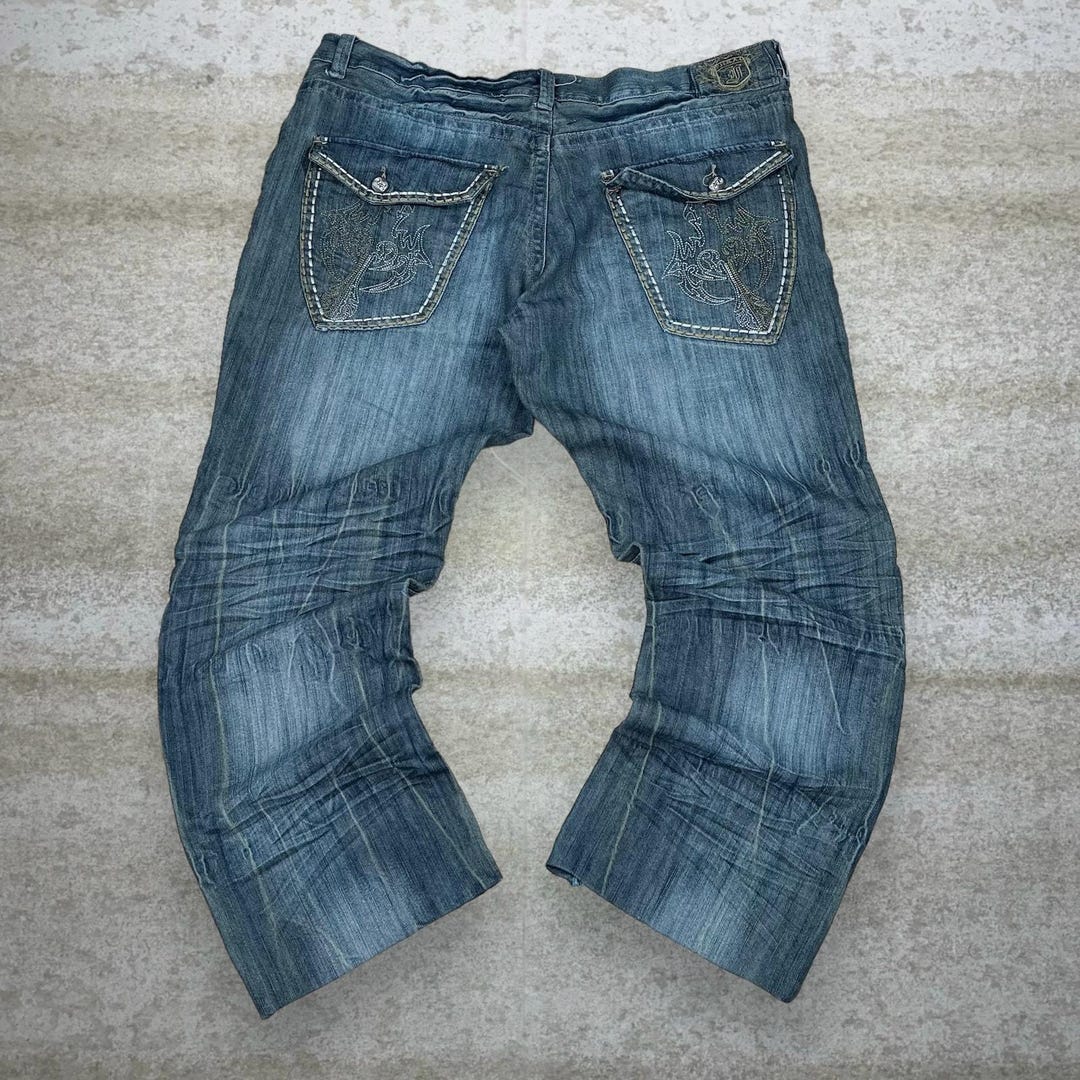 デニム・ジーパン HUECLOSET Destroy Skater Damage Wide Denim 25KERO452 Javier Wide Leg Jeans - Light Wash Indigo – BARE KNUCKLES