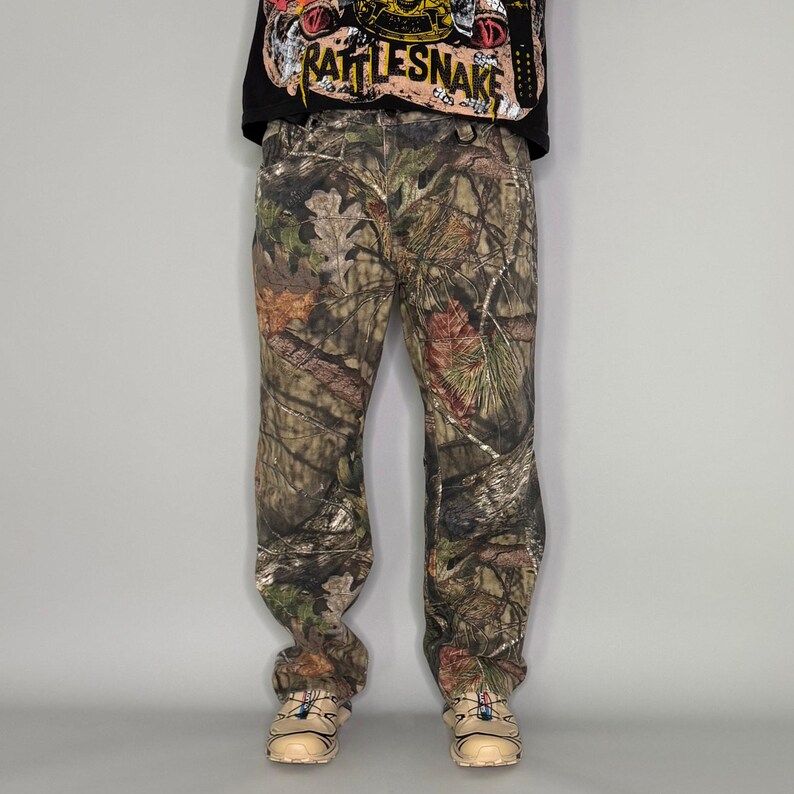 Vintage 90s Mossy Oak Jeans Hunting Camo 38x32 Baggy Wide Leg Woodland image 2