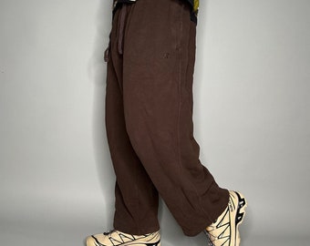 Vintage Pantalon de survêtement ample pour homme, large en coton marron moka, logo subtil Y2K