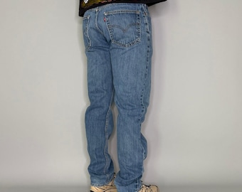 Vintage 90s Levi's 505 Jeans 33x34 Regular Straight Leg Fit Medium Wash Canada