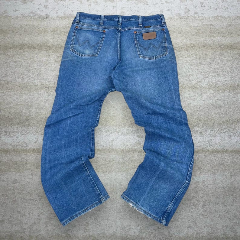 Vintage Y2K Wrangler Jeans 36x32 Straight Fit Medium Wash Arbeitskleidung Denim Bild 1