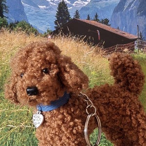 Chaveiro de Poodle de Pelúcia