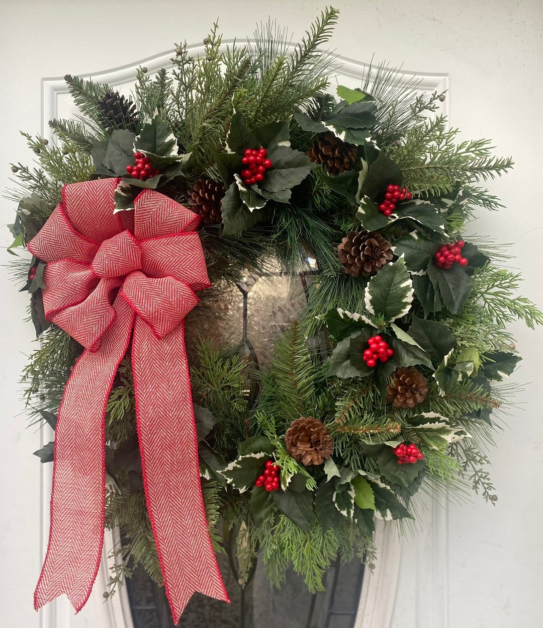 Traditional Christmas Holly and Greenery Wreath - Etsy