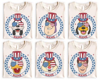 Camiseta personalizada com todos os personagens da Disney em estampa xadrez para o 4 de julho, camiseta do 250º aniversário dos Estados Unidos, camiseta do Dia da Independência do Magic Kingdom da Disney