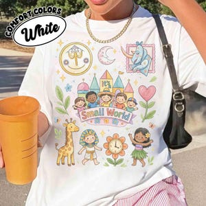 Camiseta de acuarela del parque Fantasyland "It's A Small World", camiseta Disney Dreams Comfort Colors, camiseta para viaje familiar a Disneyland, camiseta de Walt Disney World imagen 1