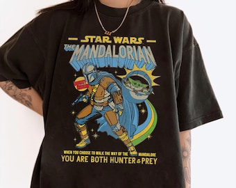 Star Wars Mandalorian Comic Poster T-Shirt, Star Wars Fan Gifts Shirt, Star Wars Galaxy's Edge Shirt, Disneyland Family Vacation Gift Tee