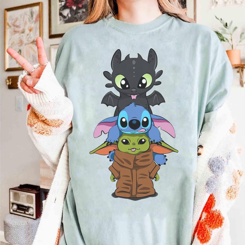 Disney Stitch and Baby Yoda Friends-shirt, schattig Stitch-shirt, Disneyland Family Matching T-shirt, Disneyland Trip-outfits afbeelding 2