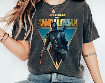 Star Wars The Mandalorian & The Child Golden Logo Portrait T-Shirt, Disney Star Wars Gift T-shirt, Disneyland Family Vacation Gift Tee