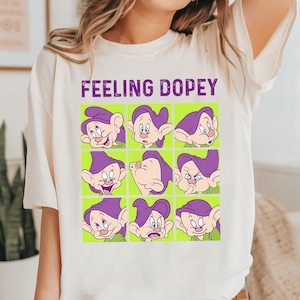 Disney Biancaneve e i sette nani Feeling Dopey Box Up T-shirt, T-shirt Disney Dopey Emotions, Regalo per viaggio di vacanza in famiglia a Disneyland