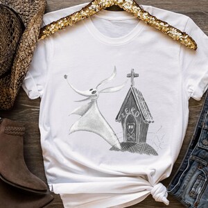 Disney The Alptraum vor Weihnachten Zero Hundehaus T-Shirt, Jack Skellington Shirt, Disneyland Halloween Weihnachtsfeier Passendes Shirt Bild 3