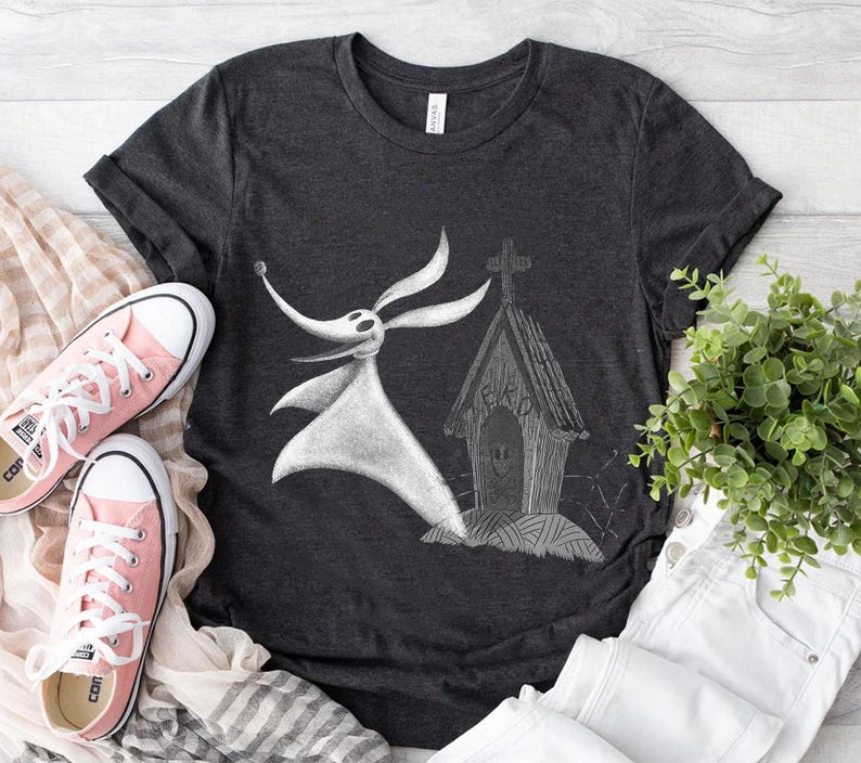 Disney The Alptraum vor Weihnachten Zero Hundehaus T-Shirt, Jack Skellington Shirt, Disneyland Halloween Weihnachtsfeier Passendes Shirt Bild 2