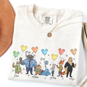 Camiseta Disney Zootopia 2 Signatures, camiseta Judy Hopps Nick Gary Nibbles Bogo, camiseta Zootopia Mickey Balloons, camiseta familiar a juego de Disneyland imagen 1