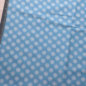 Blue and White Snowflake Fabric by the yard, Winter, Christmas, Fat Quarter, Quilting fabric, Cotton fabric