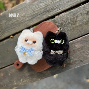 Peluche chaton 2 couleurs fait main, breloque pour sac, peluche, cadeau pour elle, cadeaux personnalisés