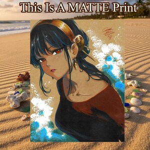 Illustration de style anime de Yor Forger, signée par l'artiste, impression d'art de qualité supérieure, format 8,5 x 11 pouces.