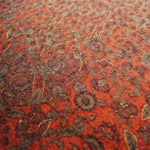 Vintage Japanse zijdestof | Botanisch bloempatroon roest – quilten en langzame steek