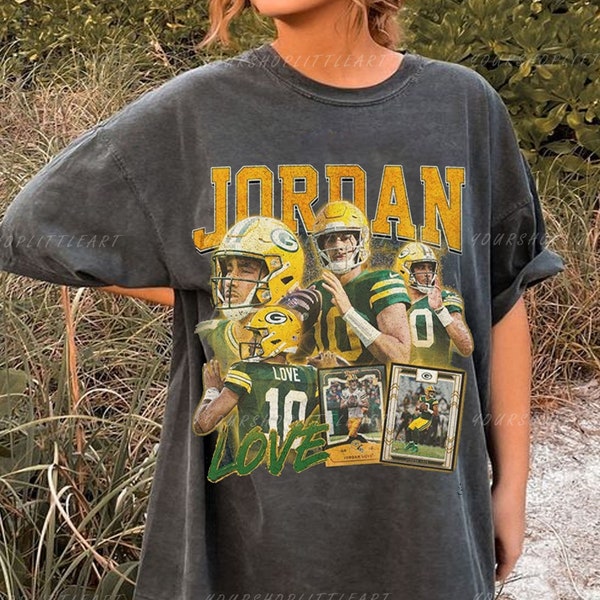 Jordan Love Vintage 90s Graphic Style T-Shirt Football Fans T-Shirt COmfort Colors Tshirt