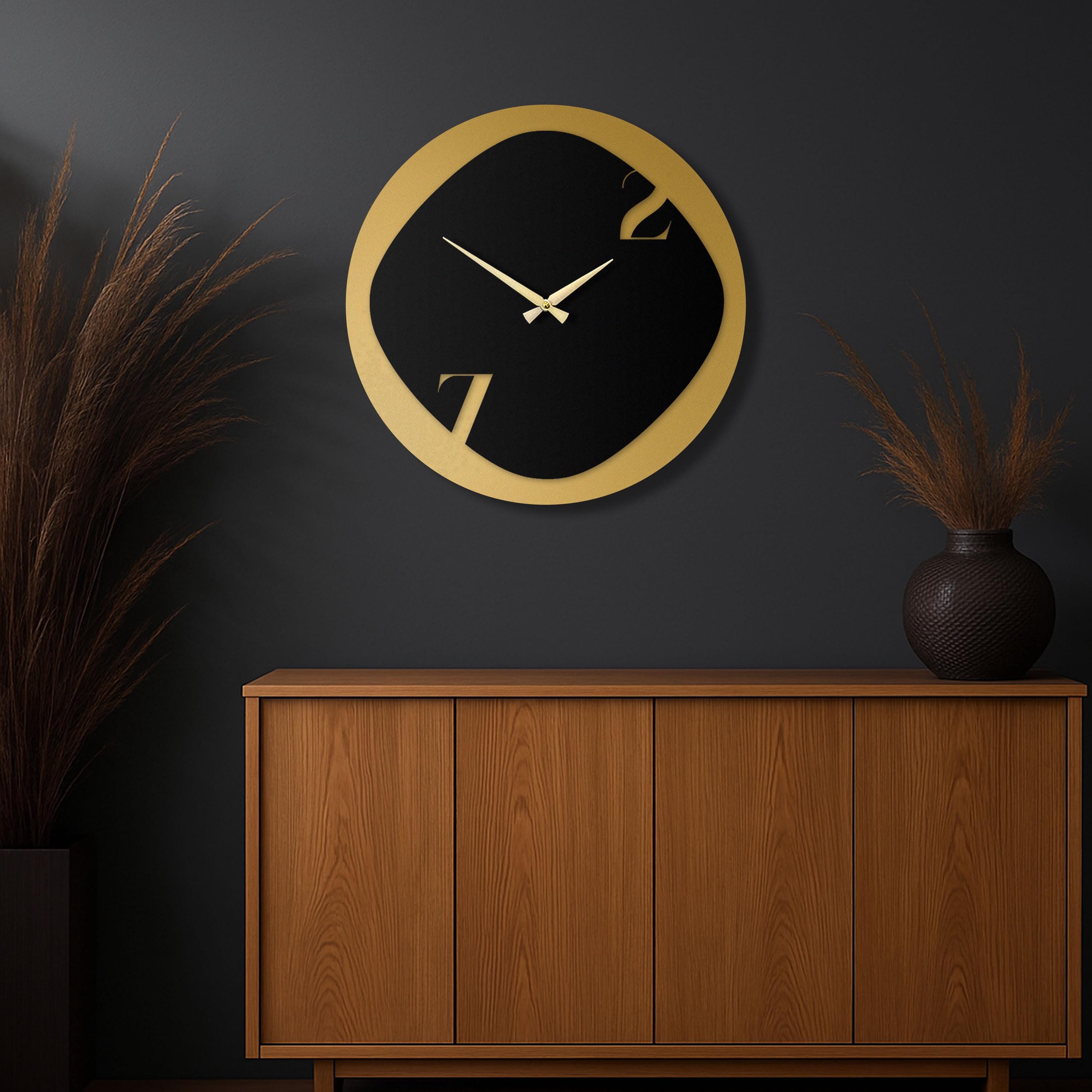 Modern Gold Black Wall Clock – Large Round Metal Design, Minimalist ...