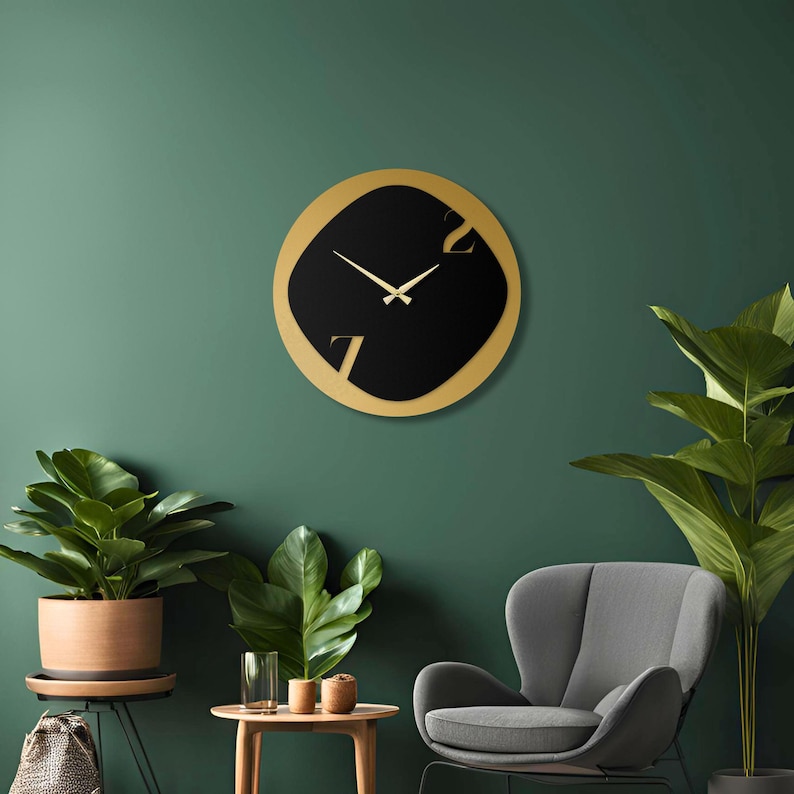 Modern Gold Black Wall Clock – Large Round Metal Design, Minimalist ...
