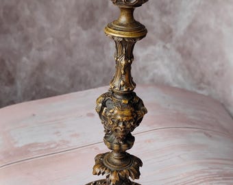 Antik barock bronsljusstake • Kraftig detaljerad rokoko ljusstake • Mytologiska ansikten • Vintage utsmyckad heminredning